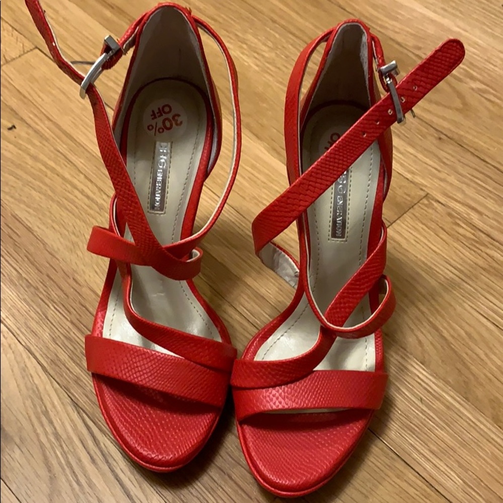 NEW WITH TAGS- Coral Heel BCBG Sandals
